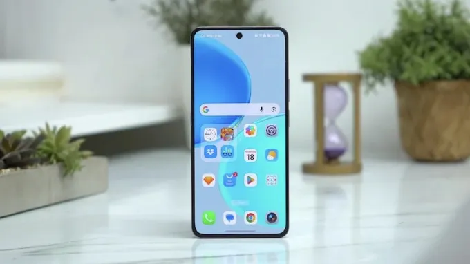 HONOR X8d sở hữu màn hình AMOLED kích thước 6.77 inch