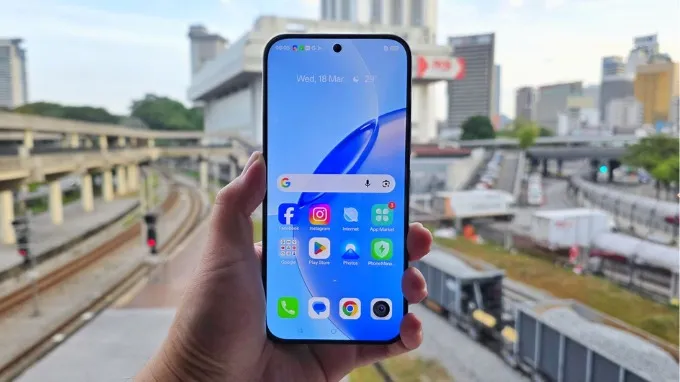 realme 16 Pro 5G sở hữu không gian hiển thị rộng lớn lên tới 6.78 inch