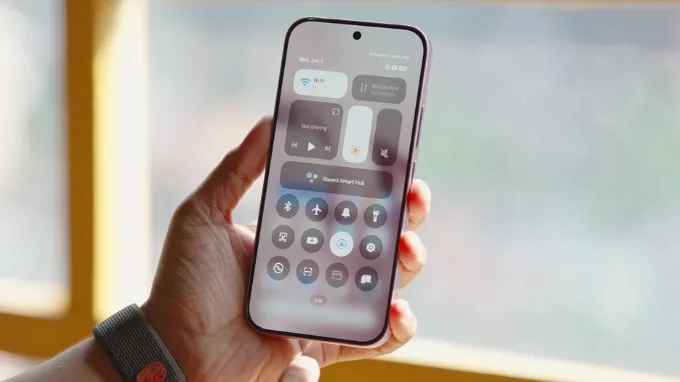 Xiaomi 17T được trang bị màn hình có độ sáng tối đa lên tới 3.500 nits
