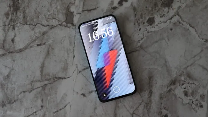 Nothing Phone (4b) được trang bị màn hình Super AMOLED phẳng kích thước 6.77 inch