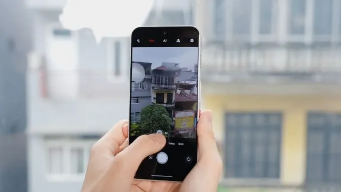 Nubia Neo 5 GT có hệ thống camera được tối ưu ở mức đáp ứng tốt nhu cầu cơ bản