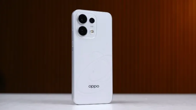 OPPO Reno16 F có kích thước 158.16 × 74.93 × 8.44 - 8.58 mm