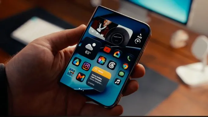 iPhone Duo chạy iOS 27 với những điều chỉnh dành cho thiết kế gập