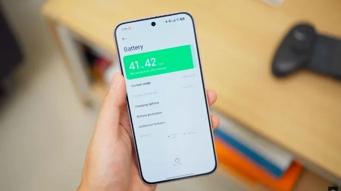 Redmi Note 17 Pro 5G tạo ra khoảng cách rất lớn với viên pin silicon-carbon lên đến 8.340 mAh