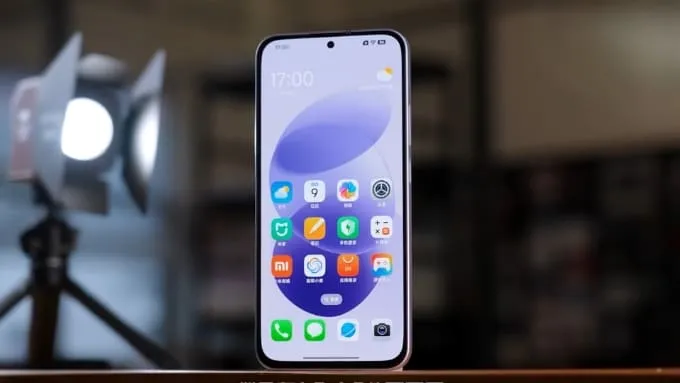Redmi Note 17 Pro và Redmi Note 15 Pro cùng sở hữu màn hình phẳng AMOLED 6.83 inch