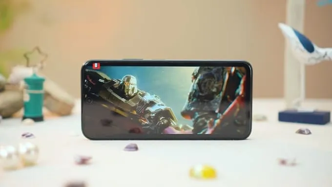 OPPO A6 được trang bị màn hình AMOLED 6.57 inch độ phân giải Full HD+ 