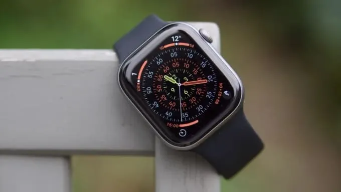 Apple Watch Series 11 vẫn giữ thiết kế mặt vuông bo cong quen thuộc