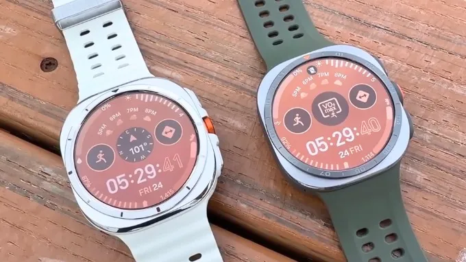 So sánh Samsung Galaxy Watch Ultra 2 và Galaxy Watch Ultra