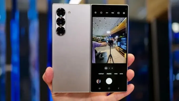 Galaxy Z Fold6 sở hữu hệ thống 3 camera sau