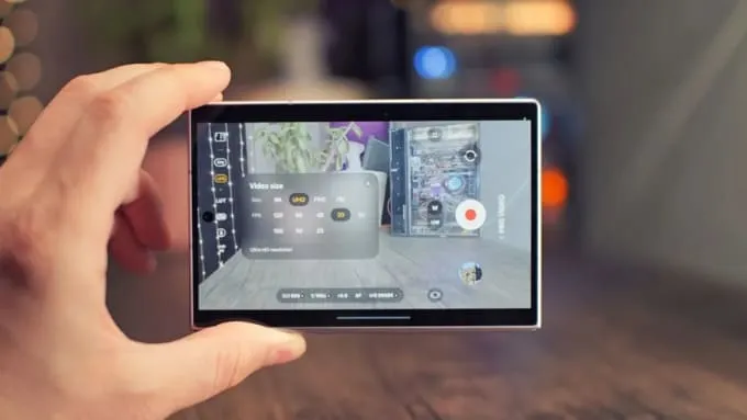 So sánh Samsung Galaxy Z Fold8 và Sony Xperia 1 VIII về camera
