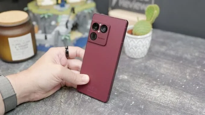 Sony Xperia 1 VIII vẫn duy trì kiểu dáng thanh mảnh đặc trưng của dòng Xperia