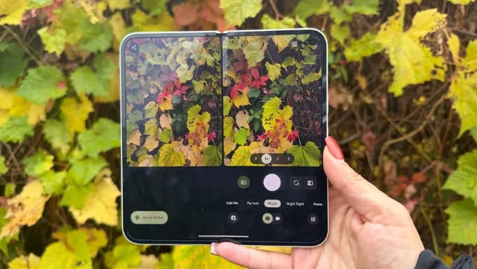 Google Pixel 10 Pro Fold nổi bật nhờ hệ thống 3 camera sau