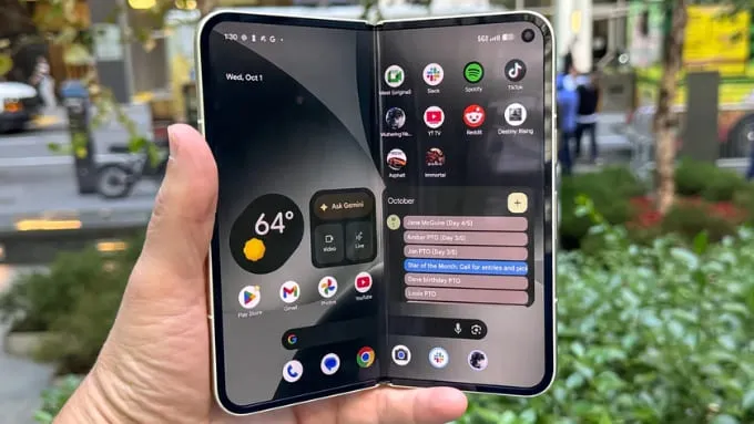 Google Pixel 10 Pro Fold sở hữu màn hình chính LTPO OLED Super Actua Flex 8.0 inch