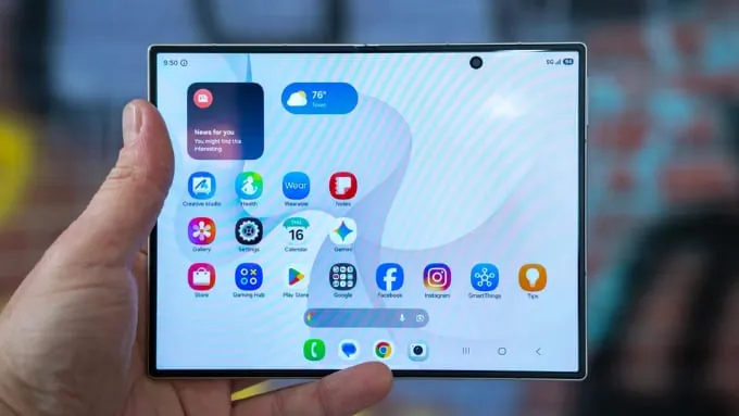 Galaxy Z Fold8 được trang bị màn hình chính Dynamic LTPO AMOLED 2X
