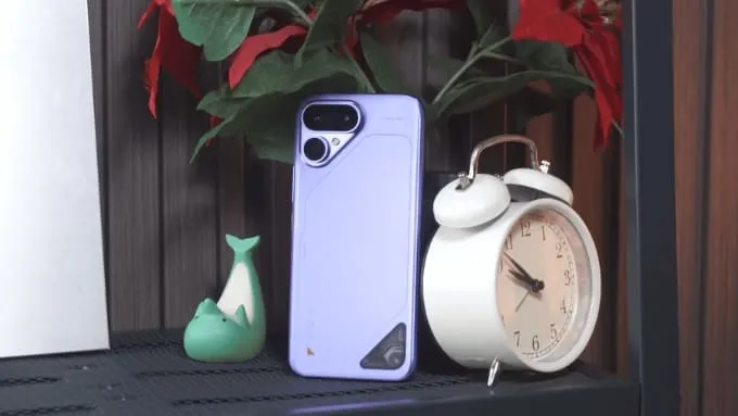 Tecno Pova Curve 2 gây ấn tượng với ngôn ngữ thiết kế lấy cảm hứng từ phi thuyền không gian