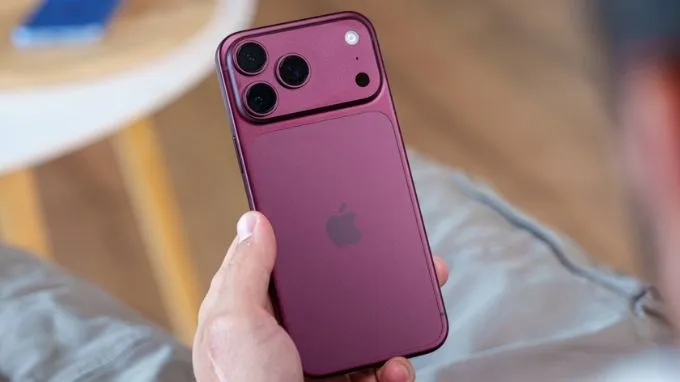iPhone 18 Pro Max tiếp tục sử dụng phong cách thiết kế quen thuộc