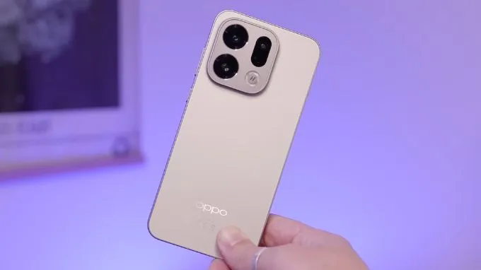 Find X9 mang đến các tông màu Đen, Titan và Đỏ