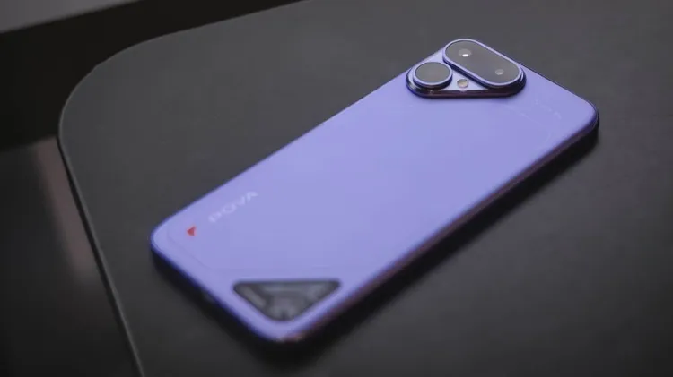 Tecno Pova Curve 2 nổi bật với màn hình cong và cụm camera phía sau