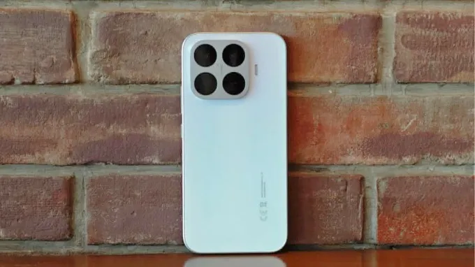 Xiaomi 17T mang phong cách hiện đại với các cạnh phẳng