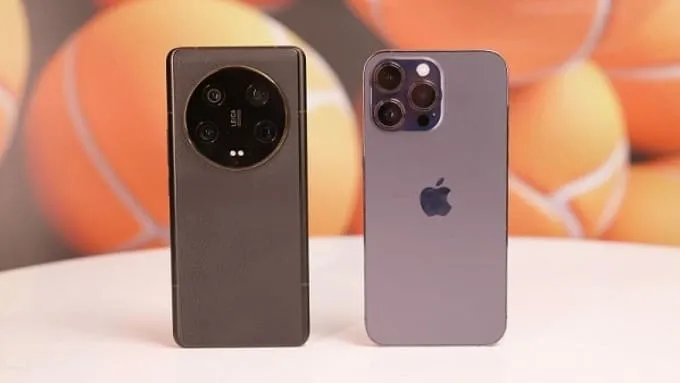 So sánh Xiaomi 13 Ultra và iPhone 14 Pro Max về thiết kế