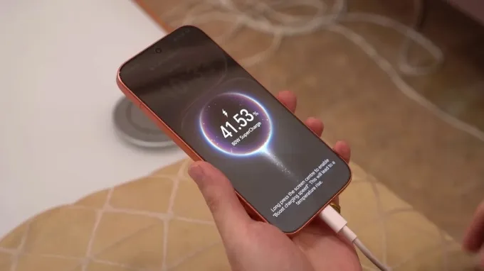 HONOR 600 Pro hỗ trợ sạc nhanh 80W