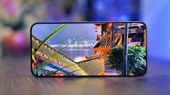 Chất lượng hiển thị là một trong những điểm tạo nên khác biệt rõ rệt giữa 2 máy