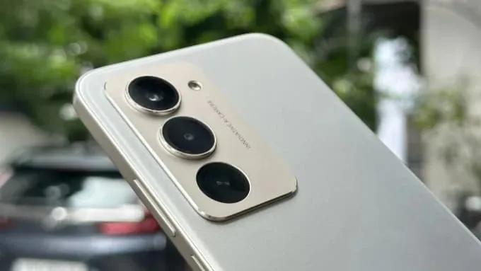 So sánh Xiaomi Redmi 17 vs Redmi 15 về camera