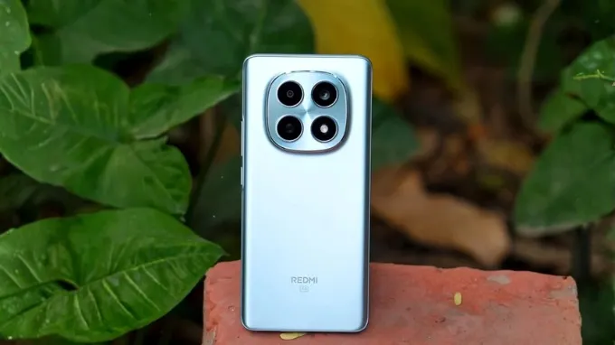 Xiaomi Redmi Note 15 5G lại thu hút người dùng bằng một diện mạo vô cùng thanh mảnh