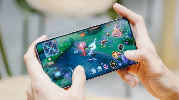 Galaxy S26 Plus đạt 10 giờ 18 phút khi chơi game 3D