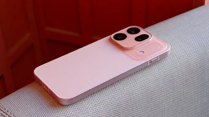 Cấu hình OPPO Find X10 sử dụng vi xử lý MediaTek Dimensity 9600M