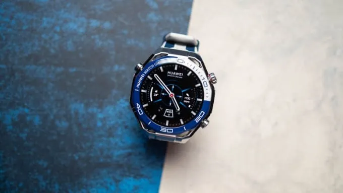 Huawei Watch Ultimate 2 là mẫu smartwatch hướng đến những người yêu thích khám phá
