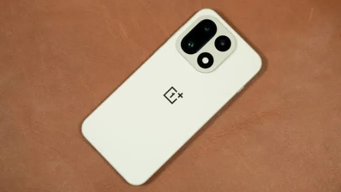 OnePlus 15 hướng đến phân khúc cao hơn
