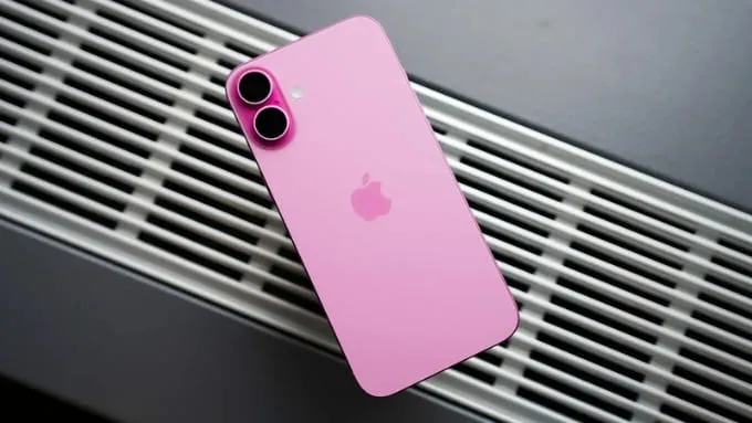 Trọng lượng iPhone 16 nặng bao nhiêu gram?
