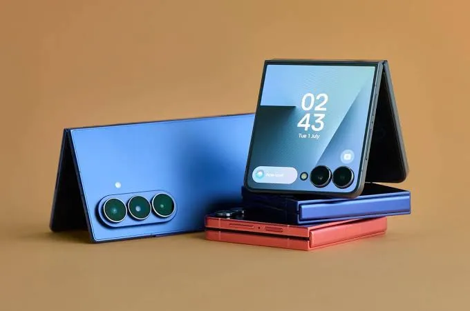 Vì sao Galaxy Z Flip rẻ hơn Galaxy Z Fold: Giải mã sự chênh lệch giá trong dòng điện thoại gập Samsung