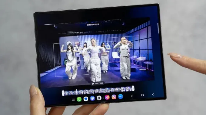 Vì sao nên trải nghiệm My FanCam trên Z Fold8 và Z Flip8?