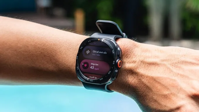 Samsung Galaxy Watch Ultra2 màu Xám Titan  