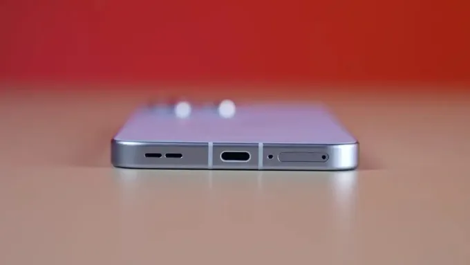 Pin là điểm nhấn khi so sánh Vivo V70 vs Oppo Reno 15