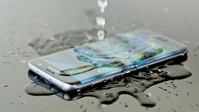 Galaxy-Note-6-co-khY-nYng-chYng-nYYc-giYng-Galaxy-S7-cYm-biYn-mYng-mYt